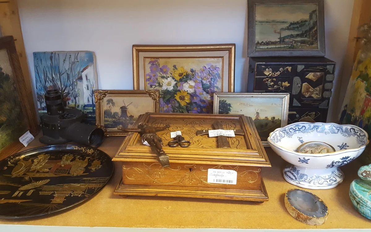 Kringloopwinkel Kringloopwinkel het verKooplokaal in Eindhoven