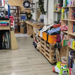 Bezoeker foto van Het Warenhuis Kringloop Zuidwest in Leiden