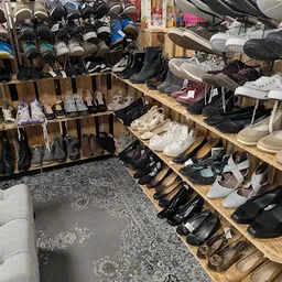 Bezoeker foto van Het Warenhuis Kringloop Zuidwest in Leiden