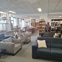 Bezoeker foto van HL Kringloop winkel in Woensdrecht