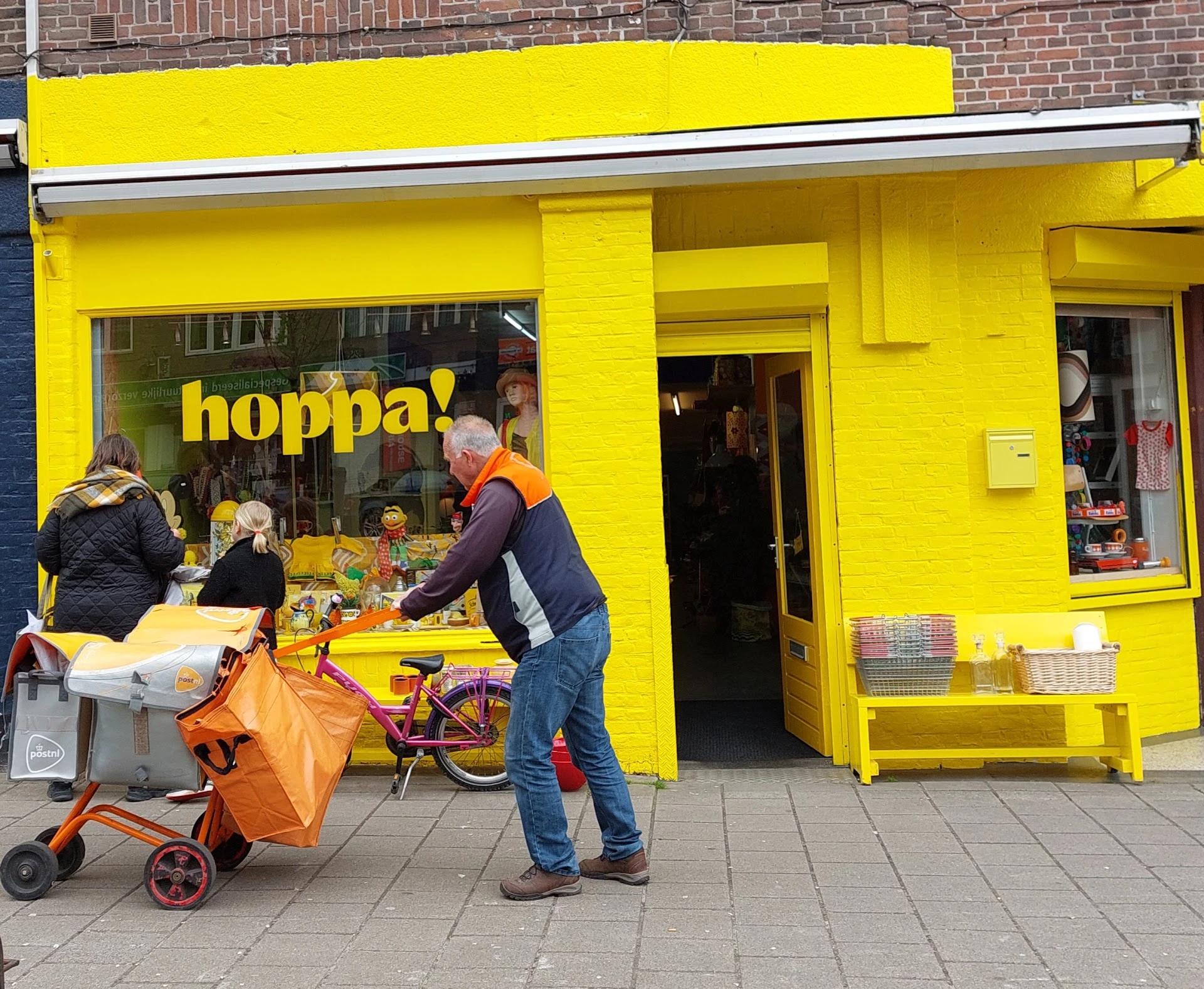 Kringloopwinkel Kringloopwinkel Hoppa! in Amsterdam