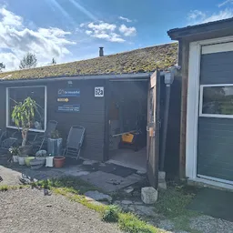 Bezoeker foto van Inboedelhal | Woningontruiming & Kringloopwinkel in Oudehaske