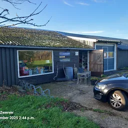 Bezoeker foto van Inboedelhal | Woningontruiming & Kringloopwinkel in Oudehaske