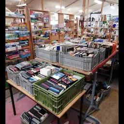 Bezoeker foto van Inboedelhal | Woningontruiming & Kringloopwinkel in Oudehaske