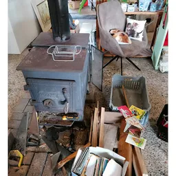 Bezoeker foto van Inboedelhal | Woningontruiming & Kringloopwinkel in Oudehaske