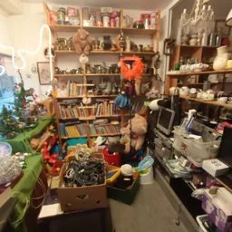 Kringloopwinkel Kringloopwinkel Inloop De Habbekratz in Rotterdam