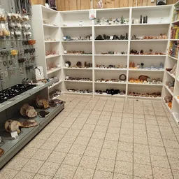 Bezoeker foto van Kringloopwinkel Jouw Marktkraam Ouddorp in Ouddorp