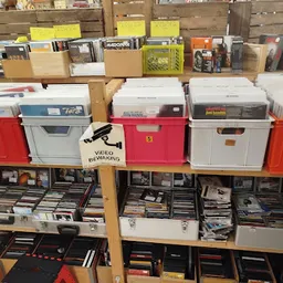 Bezoeker foto van Kringloopwinkel Jouw Marktkraam Ouddorp in Ouddorp