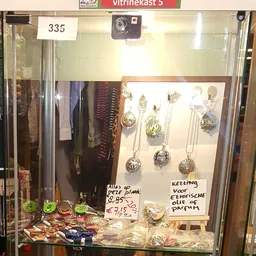 Kringloopwinkel Kringloopwinkel Jouw Winkelkast in Tilburg