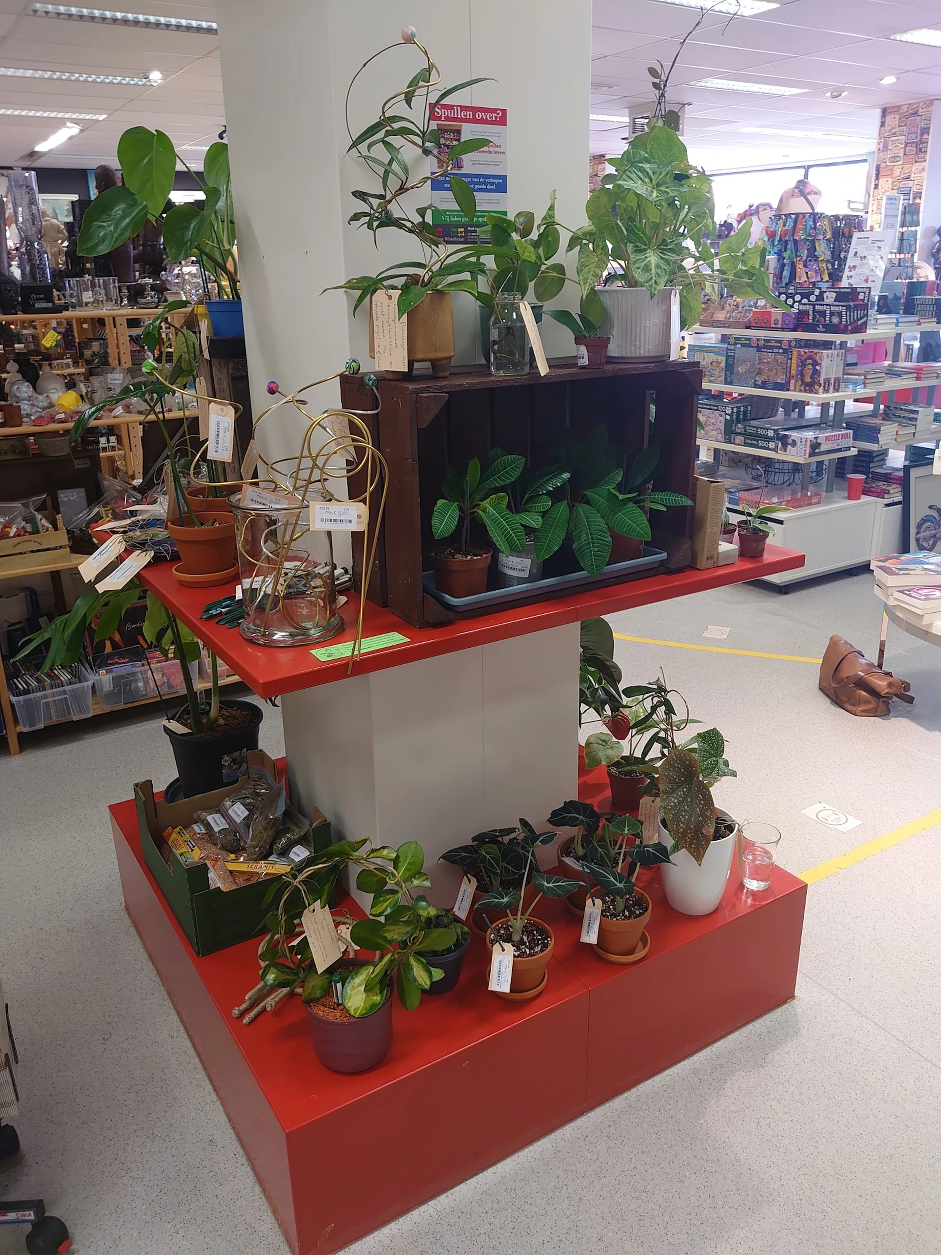 Bezoeker foto van Kringloopwinkel Jouw Winkelkraam in Assen