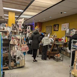 Bezoeker foto van Kringloopwinkel JouWinkel in Dordrecht
