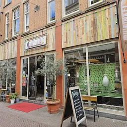 Bezoeker foto van Kringloopwinkel JouWinkel in Dordrecht
