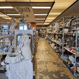Bezoeker foto van Kringloopwinkel JouWinkel in Dordrecht