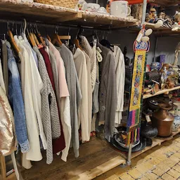 Bezoeker foto van Kringloopwinkel JouWinkel in Dordrecht