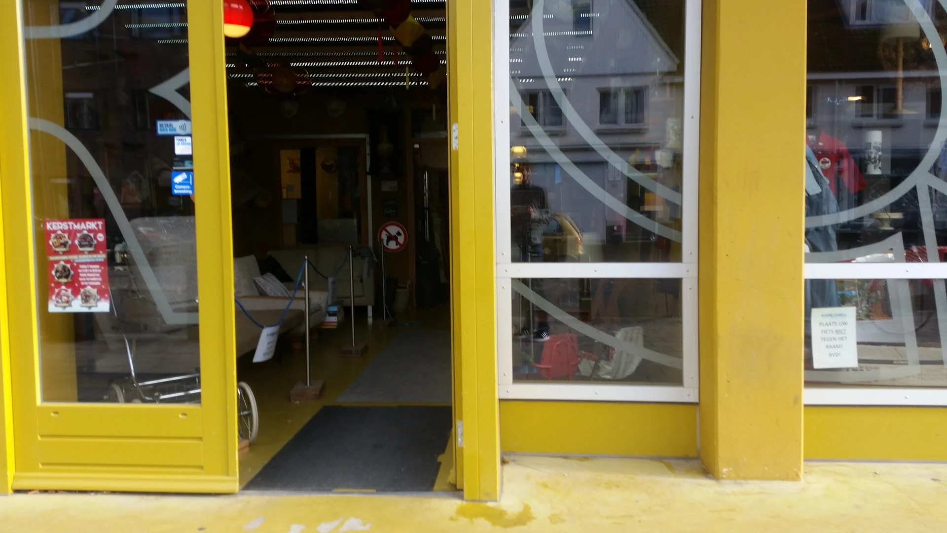 Karoesell Kringloop Eindhoven in Eindhoven met tweedehands boeken, cd's en elektronica