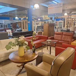 Bezoeker foto van Karoesell Kringloop Eindhoven in Eindhoven