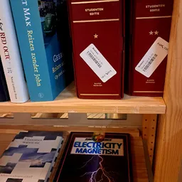 Bezoeker foto van Karoesell Kringloop Eindhoven in Eindhoven