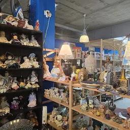 Bezoeker foto van Karoesell Kringloop Eindhoven in Eindhoven