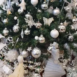 Bezoeker foto van Kerstkringloopwinkel Eindhoven in Eindhoven