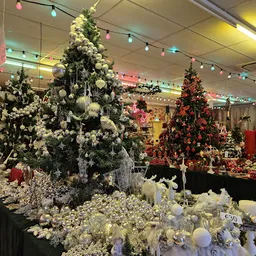 Bezoeker foto van Kerstkringloopwinkel Eindhoven in Eindhoven