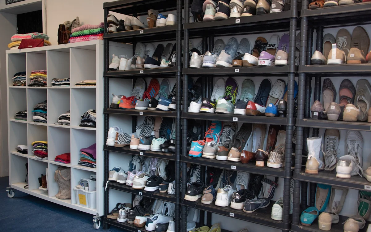 Kringloopwinkel Kledingbank Zwijndrechtse Waard in Zwijndrecht