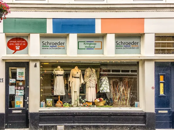 Kringloopwinkel Kringloopwinkel Kledingboetiek in Den Haag