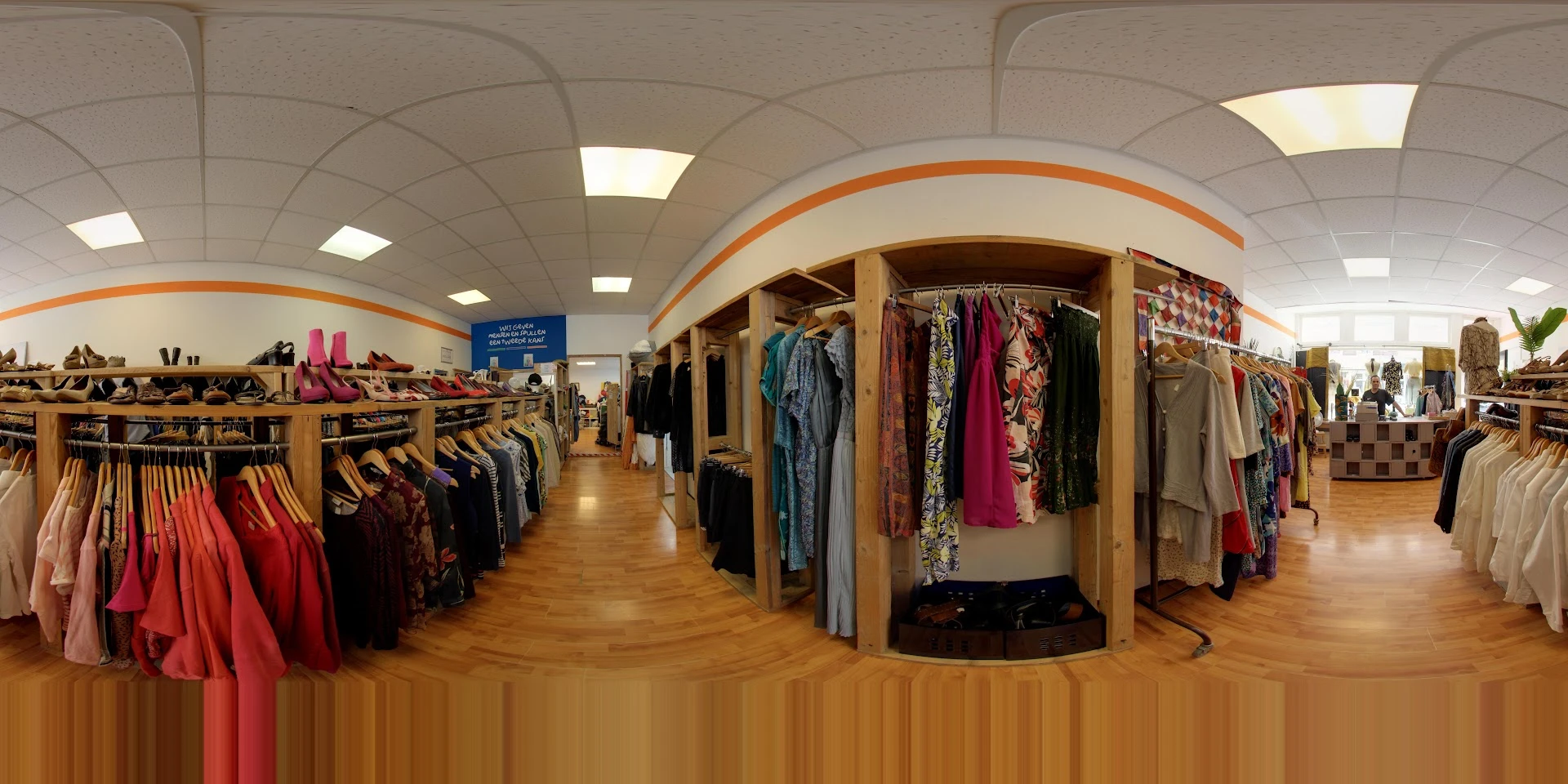 Kringloopwinkel Kringloopwinkel Kledingboetiek in Den Haag