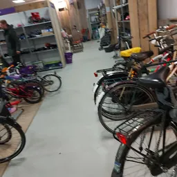 Bezoeker foto van Kringloopwinkel Kleren Goed in Nijmegen