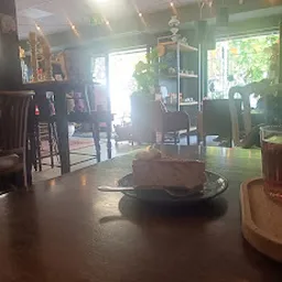 Bezoeker foto van Koffiehuis & Kringloop Alverna in Wijchen