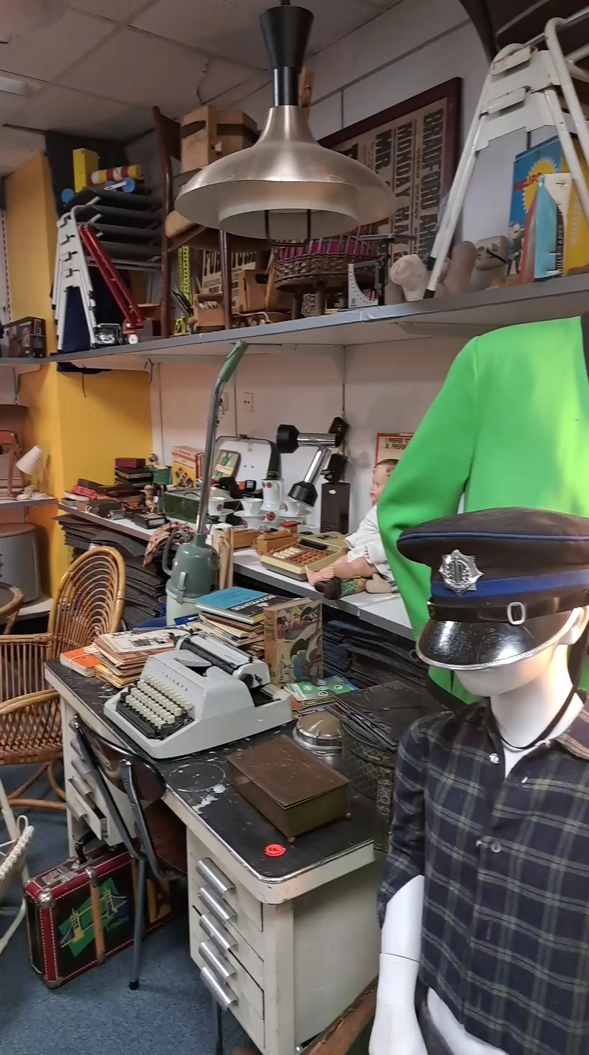 Kringloopwinkel Kompaan Kringloop & Vintage Wageningen in Wageningen