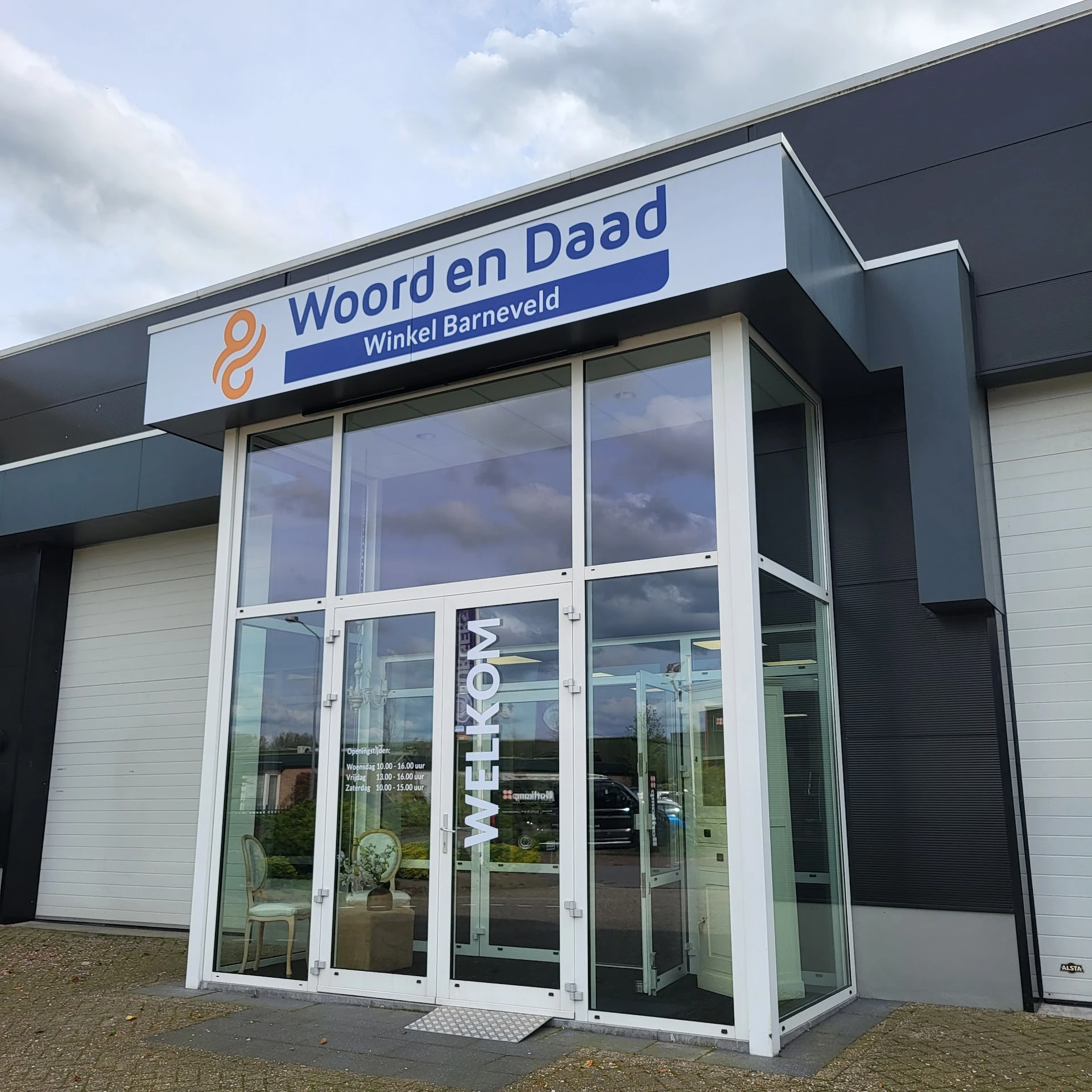 Kringloopwinkel Kringloopwinkel Kringloods Woord & Daad in Barneveld