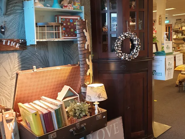 Kringloopwinkel Kringloop 2e Kans Stalland in Sint-Annaland