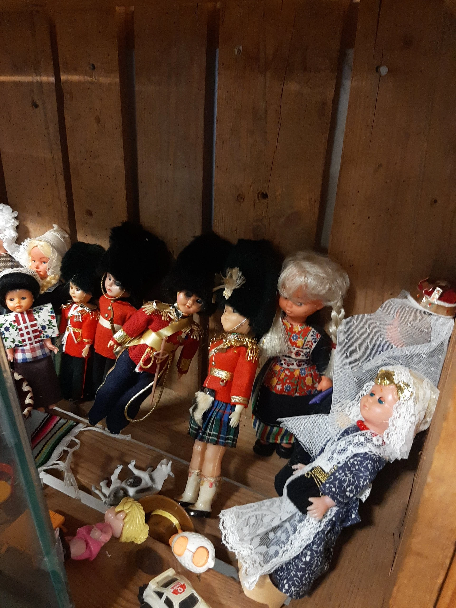 Kringloop Achter De Molen in Almelo met tweedehands boeken, gereedschappen en huis- en inrichting