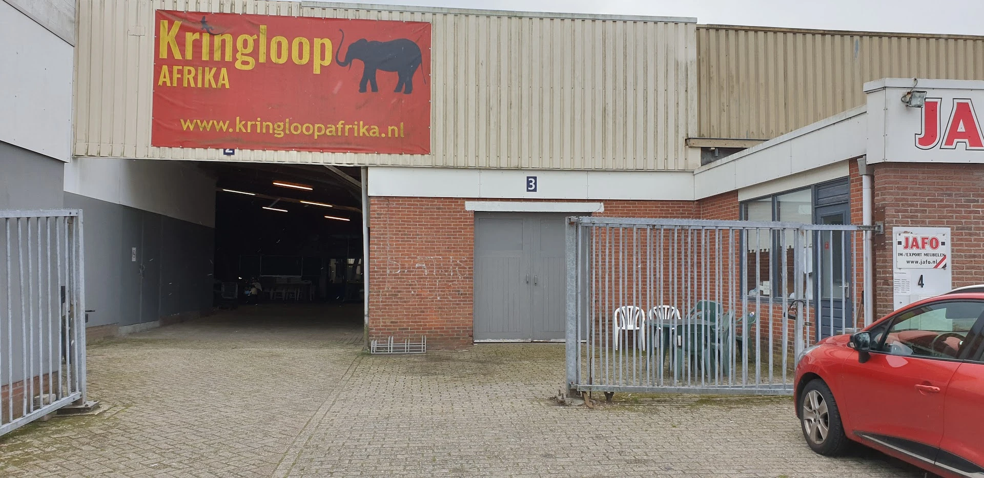 Kringloopwinkel Kringloop Afrika in Surhuisterveen