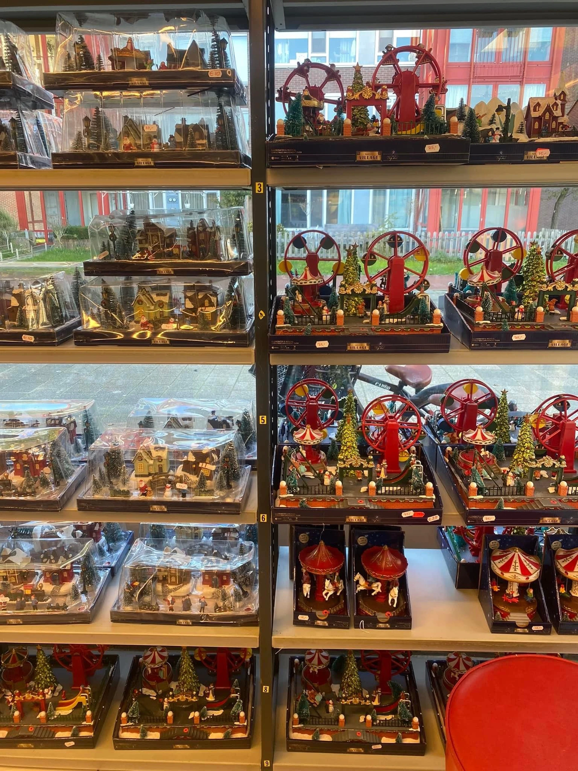 Kringloop Barato in IJsselstein met tweedehands boeken, gereedschappen en huishoudelijke apparaten