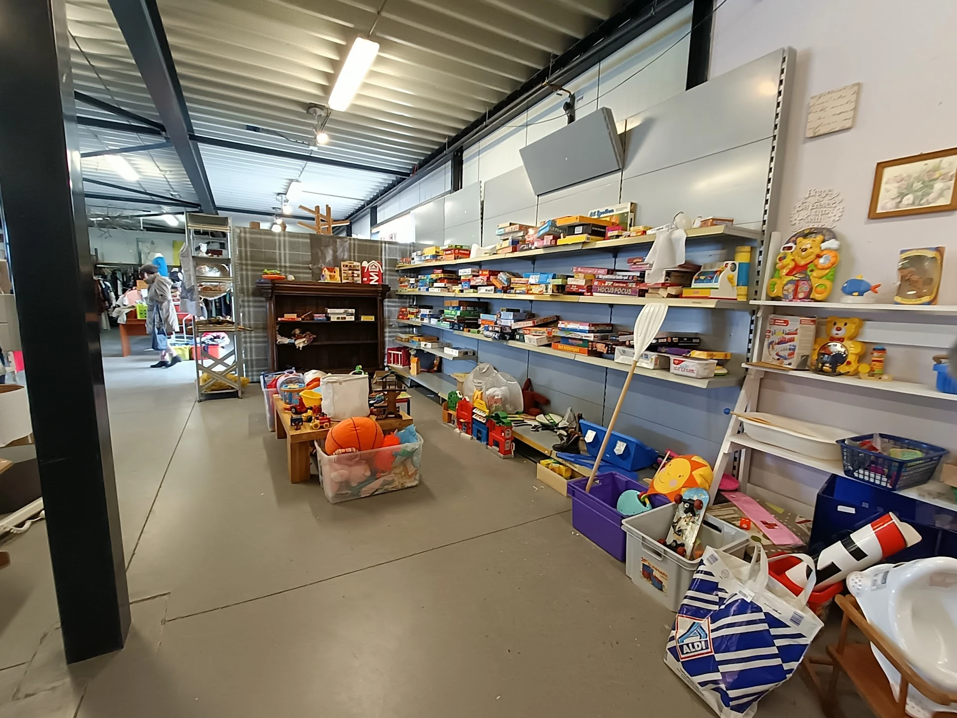 Kringloopwinkel Kringloop Borger Cosis in Borger