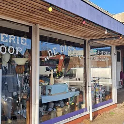 Kringloopwinkel Kringloop Brocanterie De Distel in Warnsveld