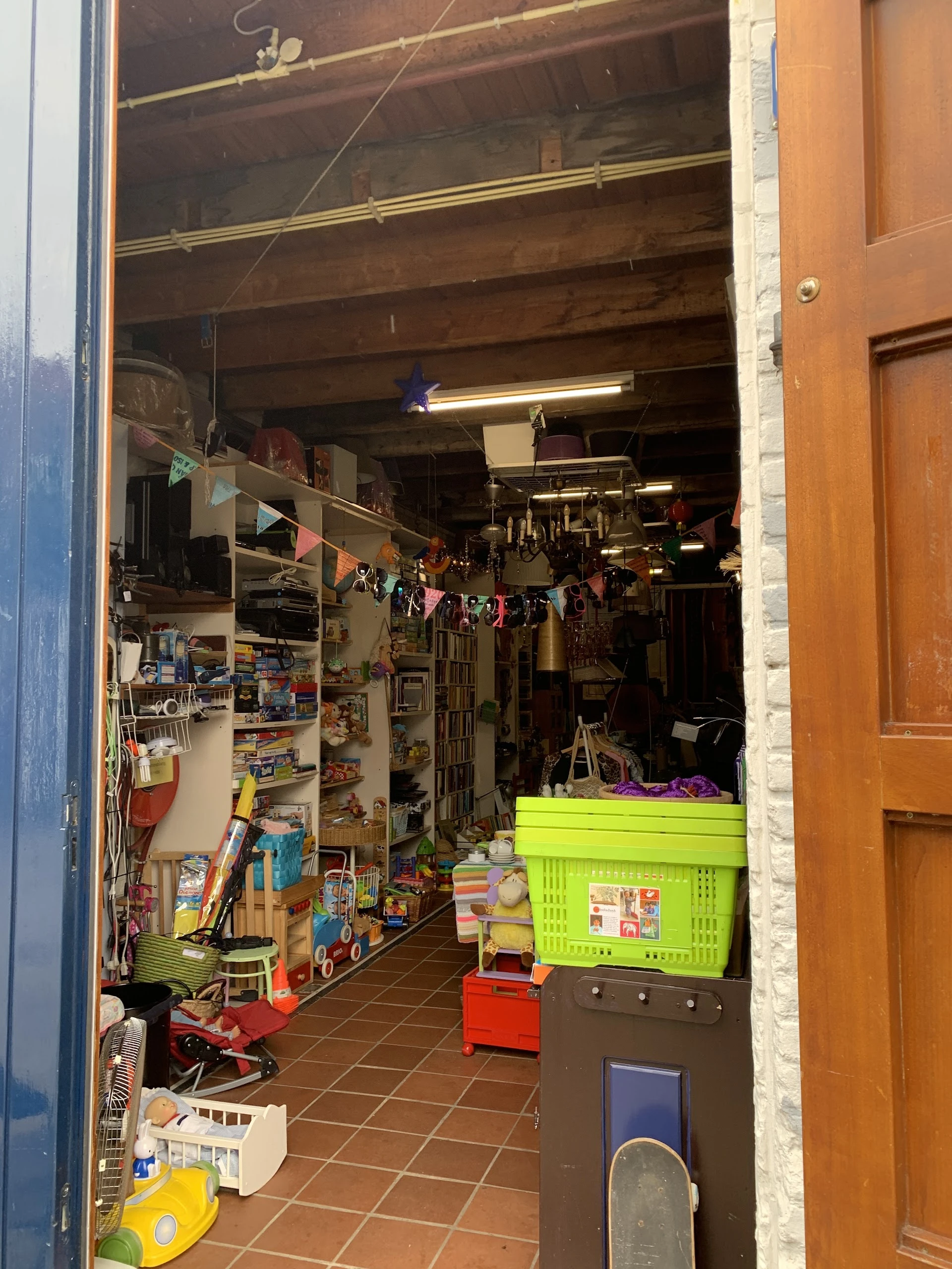 Kringloopwinkel Kringloop Cambodia-Dutch in Eindhoven