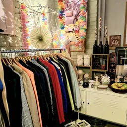 Bezoeker foto van Kringloop Cambodia-Dutch in Eindhoven