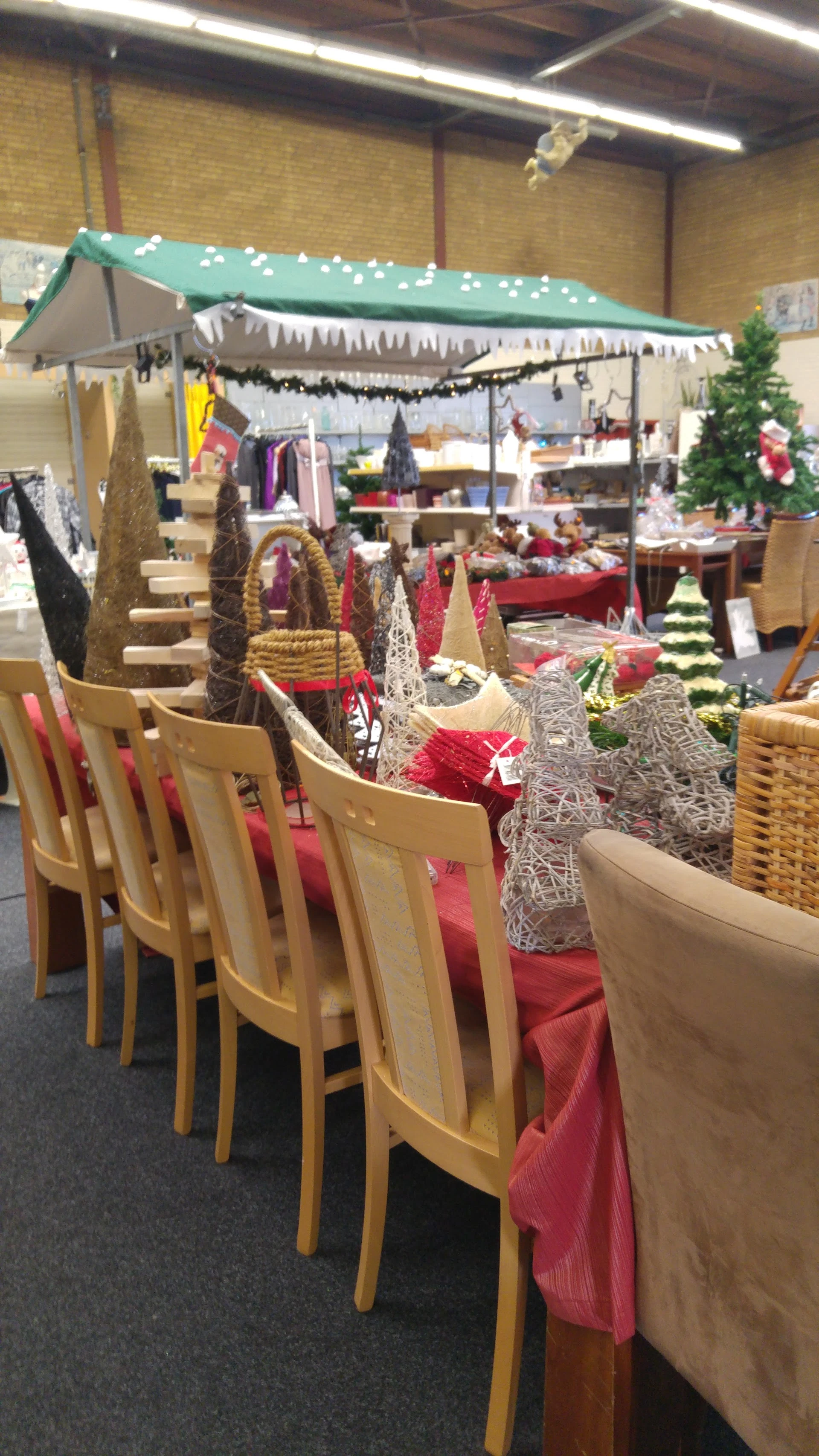 Kringloop Centrum Bunschoten in Bunschoten-Spakenburg met tweedehands boeken, elektrische fietsen en gereedschappen