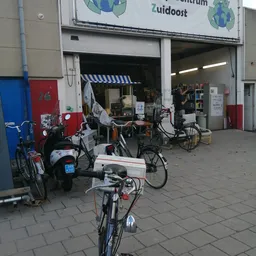Kringloopwinkel Kringloop Centrum Zuidoost in Amsterdam