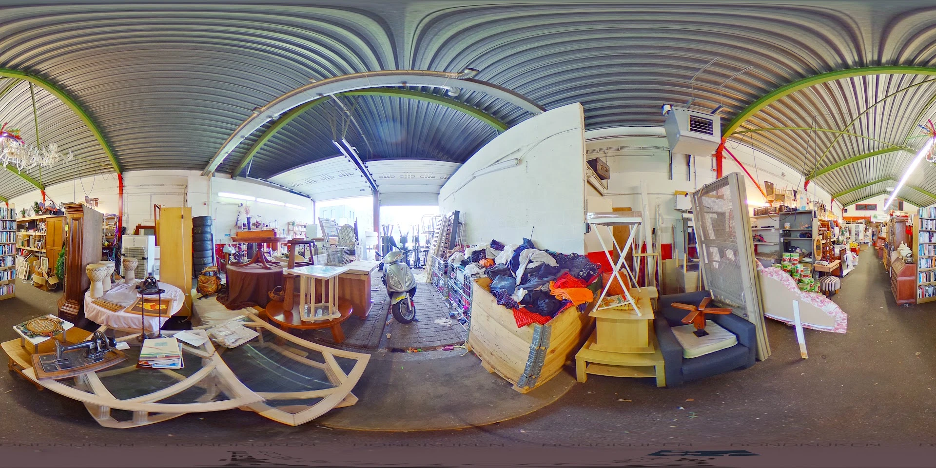 Kringloopwinkel Kringloop Centrum Zuidoost in Amsterdam