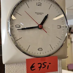 Remington Lentro wandklok met witte wijzerplaat en rode secondewijzer