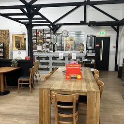 Bezoeker foto van Kringloop De Kempen in Veldhoven