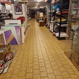 Bezoeker foto van Kringloop De Markt Zeist in Zeist