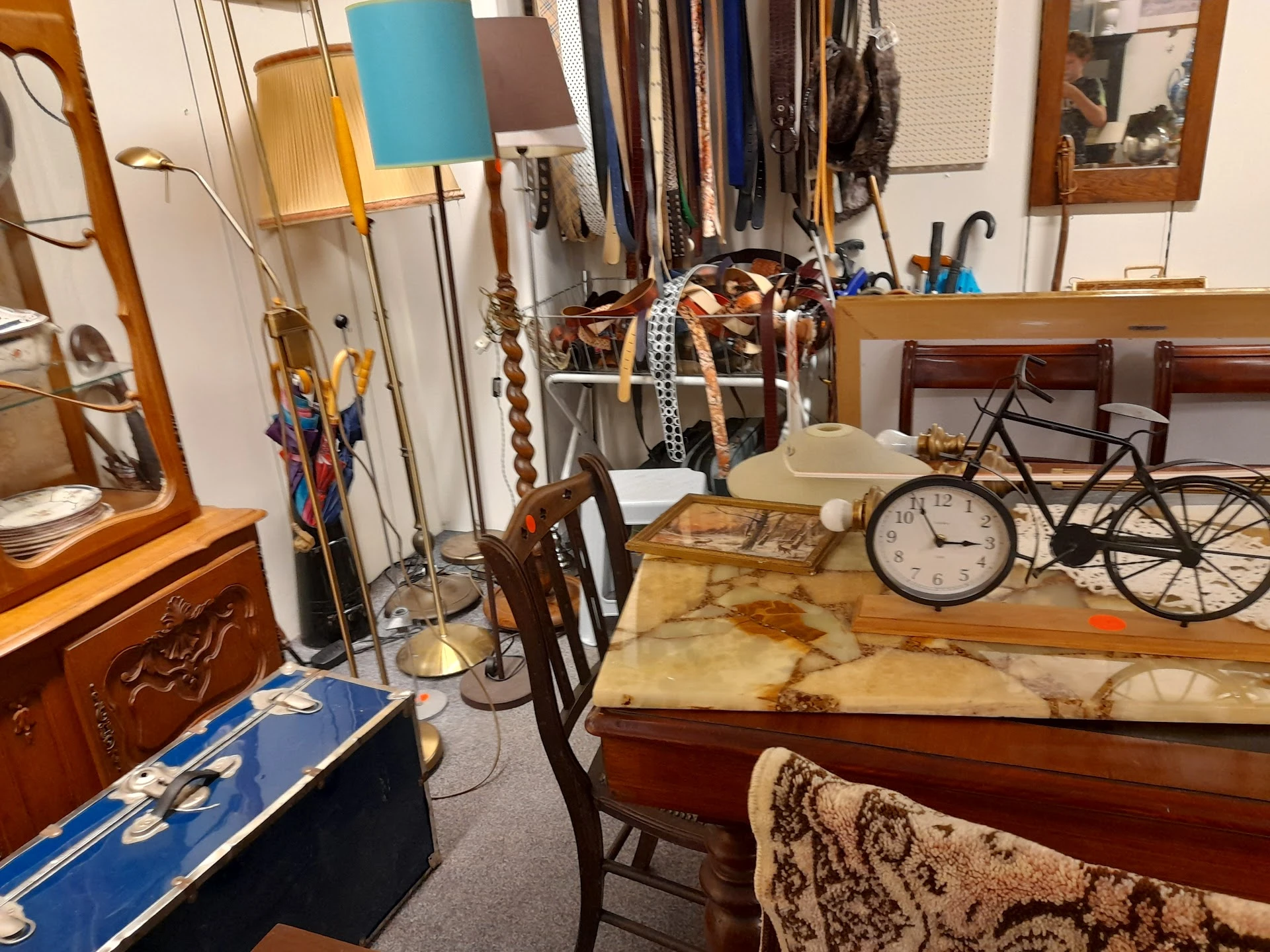 Kringloop De Molen in Twello met tweedehands boeken, huis- en inrichting en huishoudelijke apparaten