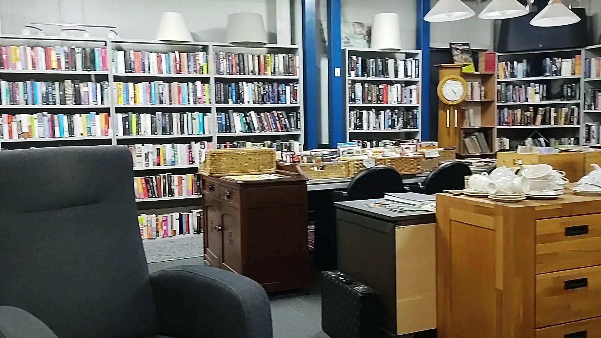 Kringloopwinkel Kringloop de Oude School in Beneden-Leeuwen