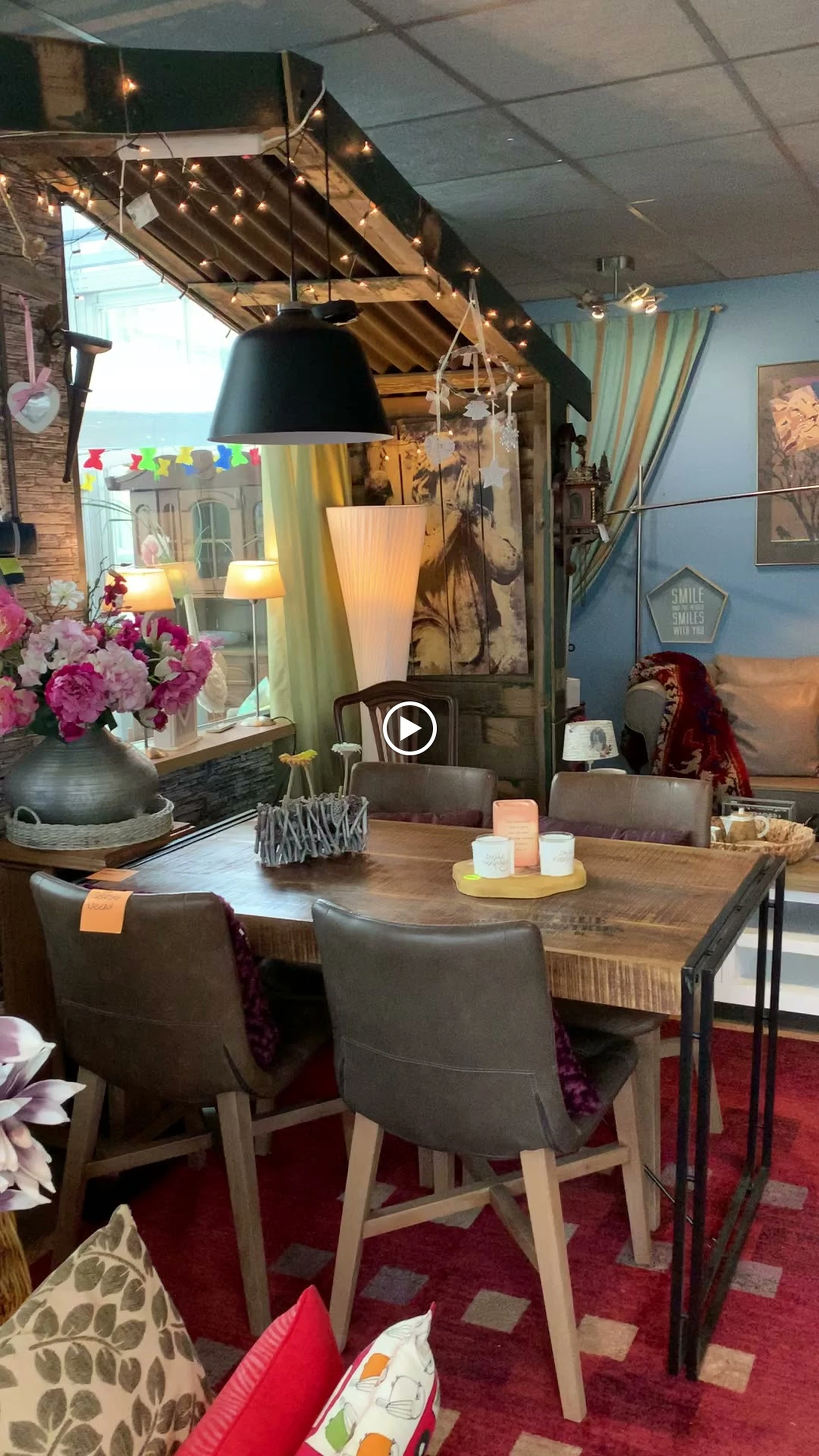 Kringloopwinkel Kringloop de Waterlelie in Loenen