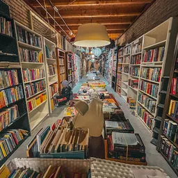 Bezoeker foto van Kringloop Den Haag "Oude Haagweg" in The Hague