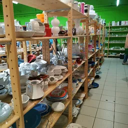 Bezoeker foto van Kringloop Den Haag "Oude Haagweg" in The Hague